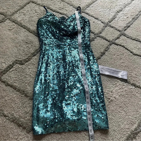Dress the Population Paloma blue mini Sequin tight sexy cowl neck Dress XS new - Picture 10 of 12